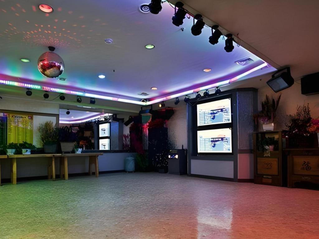Hyundai Elliot Hotel And Resort Pyeongchang Exterior photo